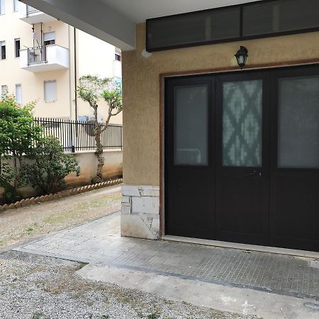 Flat Low Cost Apartment Sperlonga Ngoại thất bức ảnh